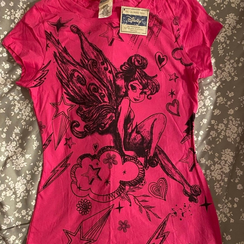 Disney Hot  Pink Tinkerbell tee  Juniors size XL tight fitting